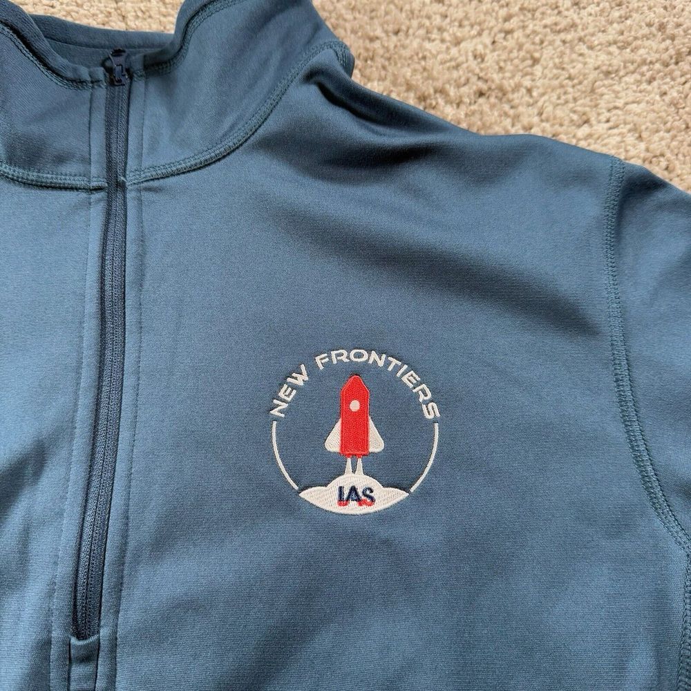 The North Face Sweater Mens Medium Blue 1/4 Zip Pullover Stretch Classic Casual - Picture 3 of 10